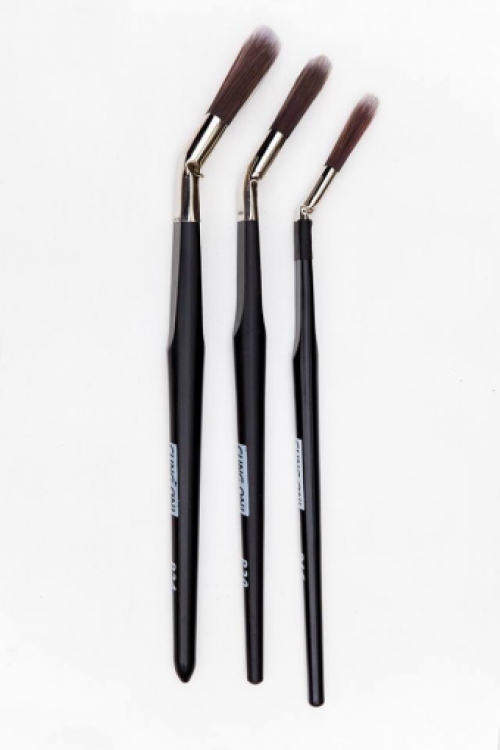 Bent brushes